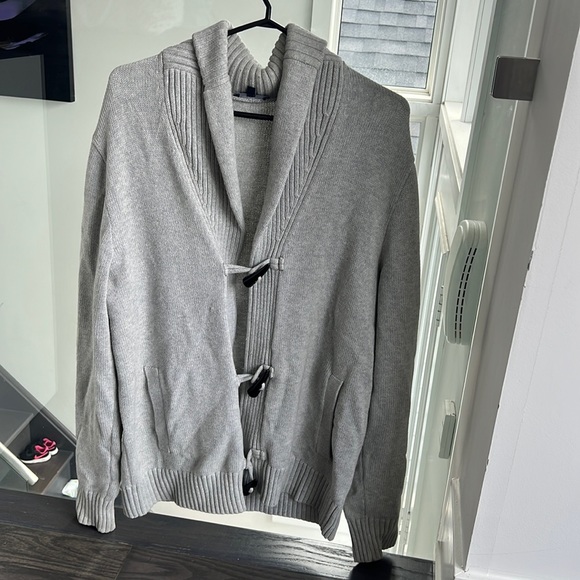 Cozy Gap Sweater, size L - Picture 2 of 2